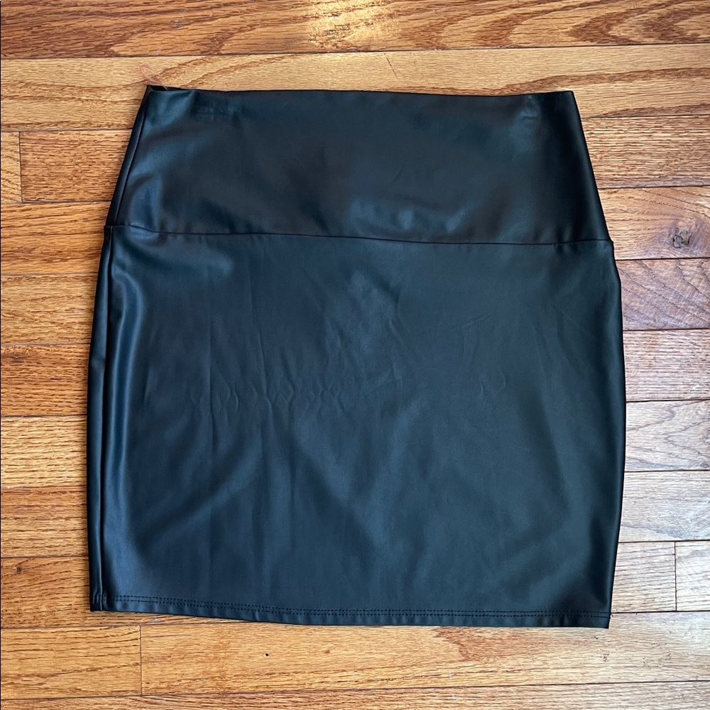 Windsor Black Women's Mini Skirt
